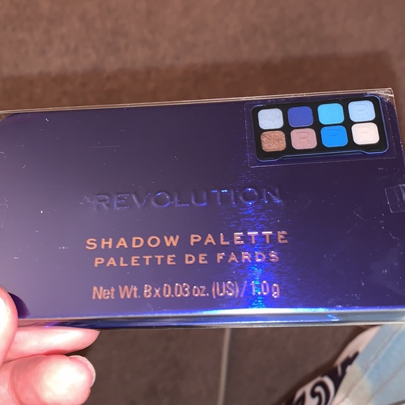 NWT Makeup Revolution Forever Dynamic Eyeshadow Pallete - Tranquil - Picture 4 of 5